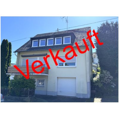 Einfamilienhaus mit großzügigem Garten, zwei Balkonen, Garage in Höhenlage von Vallendar 