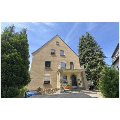 Helle Eigentumswohnung im Dachgeschoss mit Garage und Garten in ruhiger Wohnlage von Koblenz